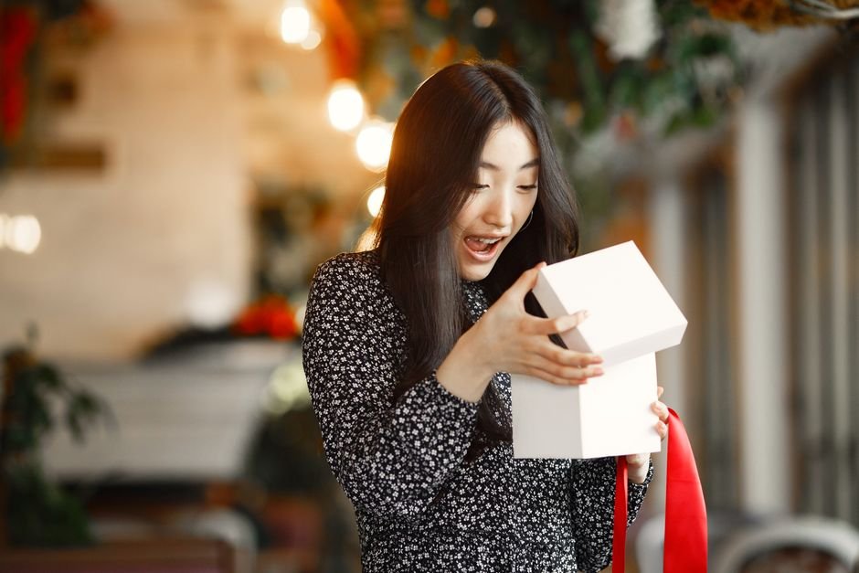 The Best Gift Ideas For Women You Can Send Today